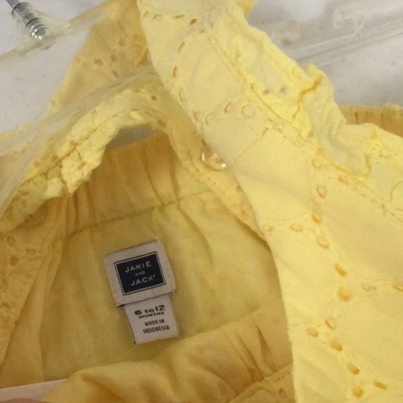 NWT Janie & Jack 6-12M Yellow Eyelet Dress - Picture 6 of 7